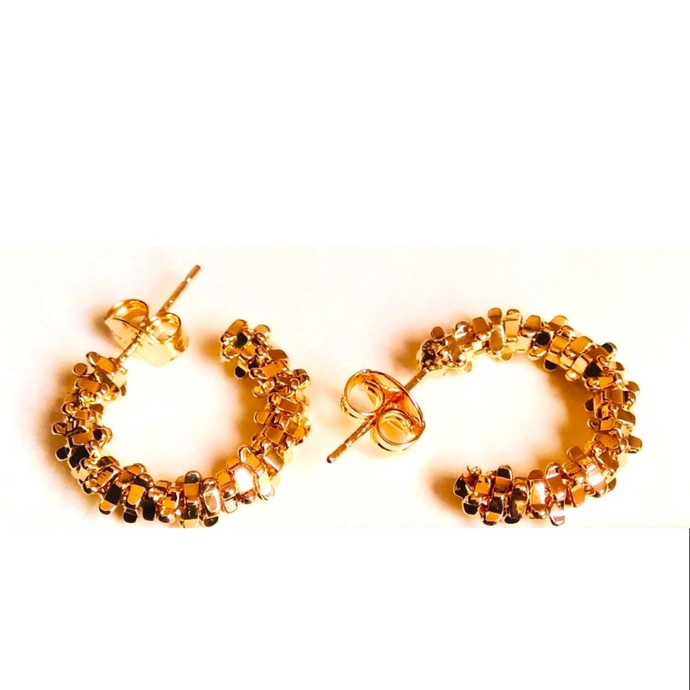 18K Gold Plated Patterned Earrings Huggie Hoop Earrings by Grathia Cero - Picture 3 of 8